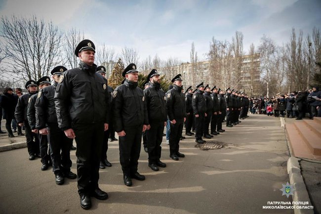 Патрульну поліцію Миколаєва поповнили 67 новобранців 01
