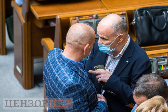 Присяга Аксенова под крики Ганьба!, беседа Власенко и Шуфрича, сообщение Шахову: Сергуня камасутру забрать? Или будешь изучать?, - работа ВР 19 мая 08