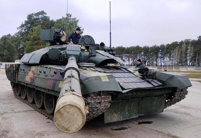 Випробування модернізованого танка Т-72 відбуваються на Чернігівщині, - Міноборони 02