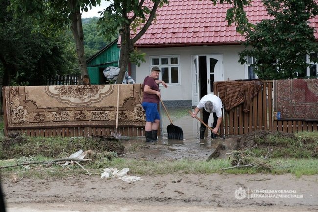 На Буковине 28 населенных пунктов подтоплены, 9 - без газа, 5 - без света, - ОГА 03 На Буковине 28 населенных пунктов подтоплены, 9 - без газа, 5 - без света, - ОГА 03