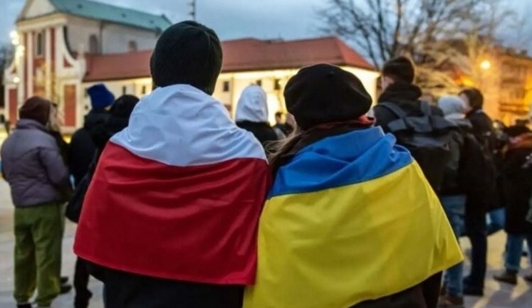Польща не заохочуватиме українців повертатися додому, - посол Гузи