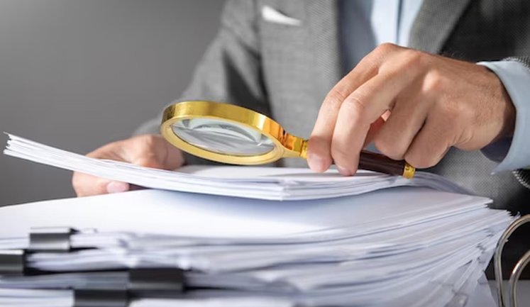 Торік українські компанії встановили рекорд за кількістю зарплатних боргів. У якій галузі боргують найбільше?