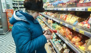 Російські торгові мережі масово розпродують магазини через падіння продажів
