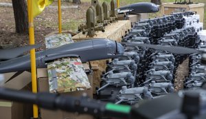 FPV, бомбардировщики, Mavic: Столица передала 12-му армейскому корпусу еще более 1600 дронов, - Кличко. ФОТО
