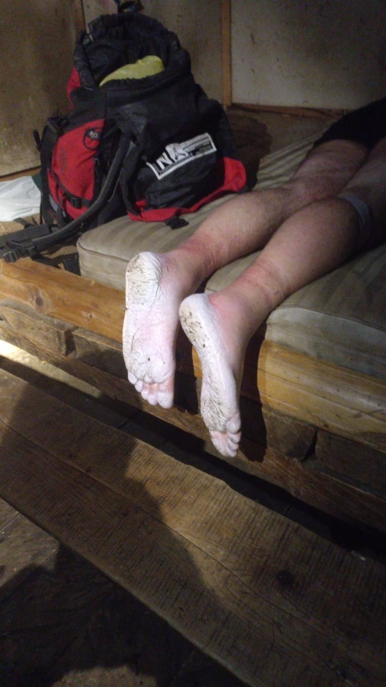 Прикордонники врятували порушника у засніжених Карпатах