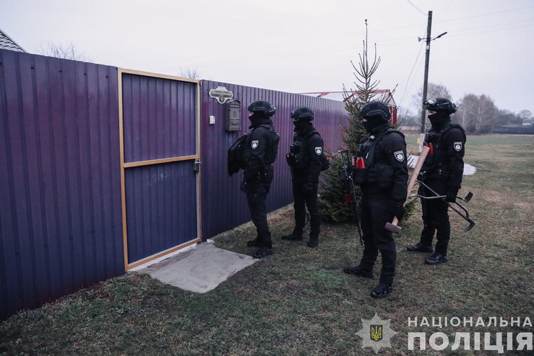 Шахраї привласнили кошти на фортифікації фронту на Сумщині