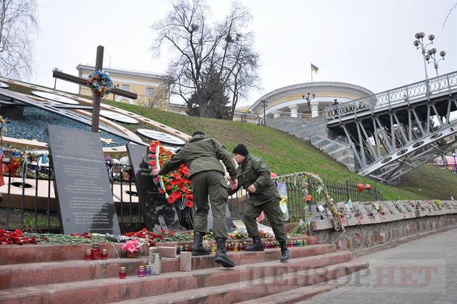 Ukrainian Volunteer Fighter Day celebrations held on Kyiv’s Maidan Nezalezhnosti 05 Ukrainian Volunteer Fighter Day celebrations held on Kyiv’s Maidan Nezalezhnosti 05