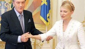 Новый Кабмин отозвал все судебные иски к Президенту