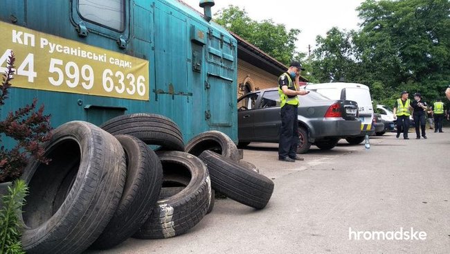 Жители Русановских садов не пустили технику на строительство Подольско-Воскресенского моста в Киеве 05