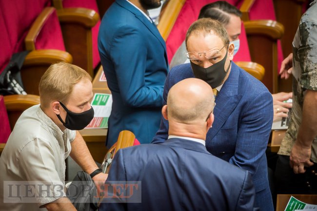 Черга до Шмигаля, Тищенко хвалиться відео зі своїм танцем, страшні ялинки Шахова та Ківа в обіймах Суркіса, - робота Ради 16 липня 22