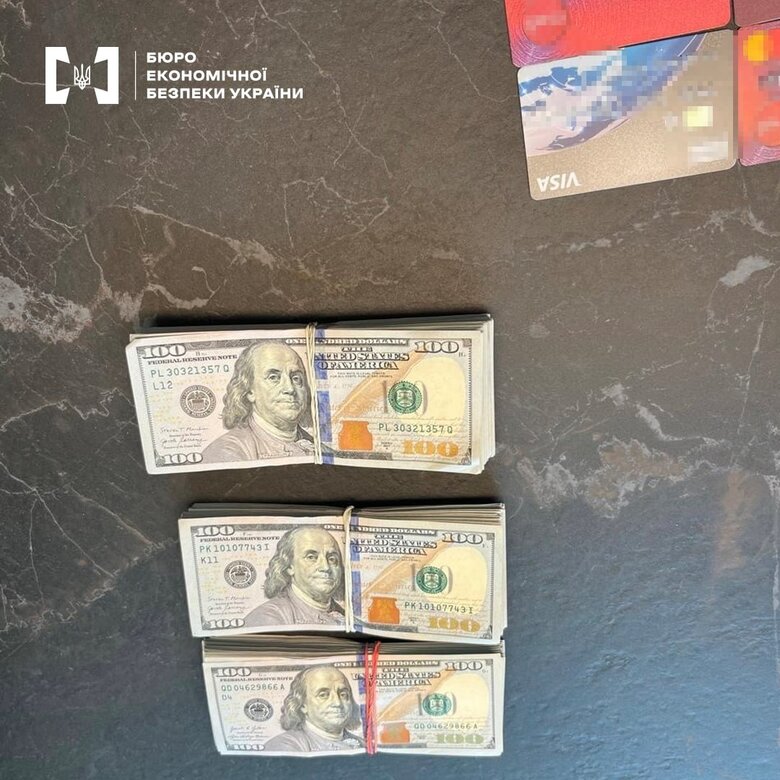 БЕБ знайшло мережу нелегальних пунктів обміну валюти на Львівщині