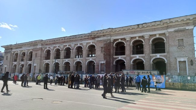 Активісти вимагають повернути Гостиний двір громаді Києва (оновлено) 01