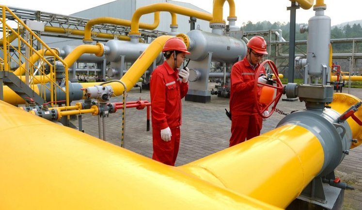 Наслідки війни в Ірані: Обсяги переробки нафти в Китаї впали до чотирирічного мінімуму
