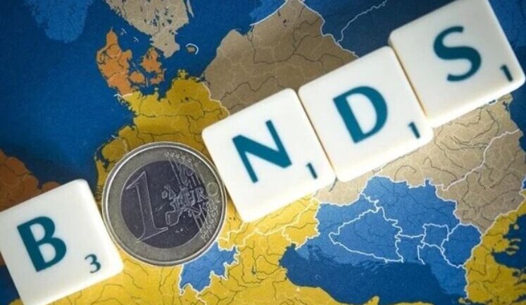 Терпіння власників євробондів України на $20 мільярдів закінчується, вони вимагають відновлення виплат, – WSJ