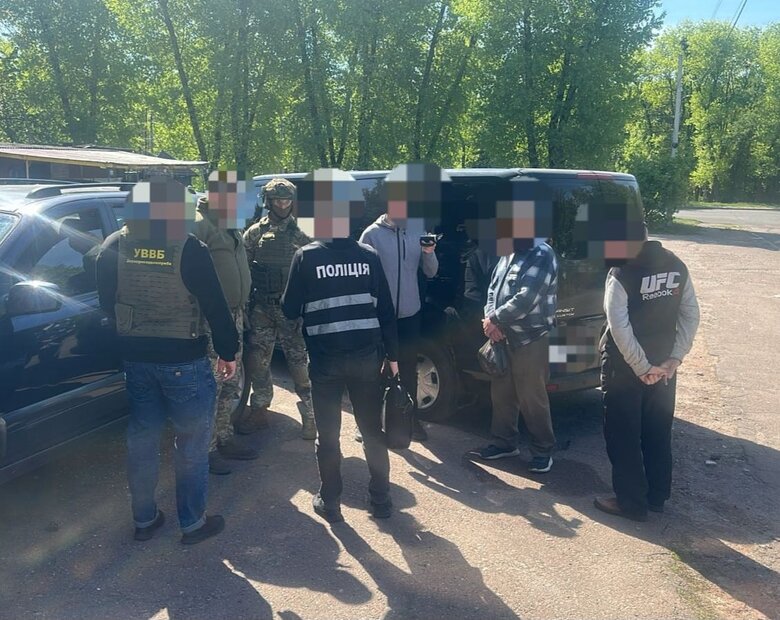 Посадовець ТЦК на Чернігівщині попався на хабарі за виключення з розшуку ухилянта