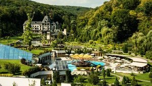 Пэрис Хилтон может купить курорт на Закарпатье, – СМИ. ФОТО