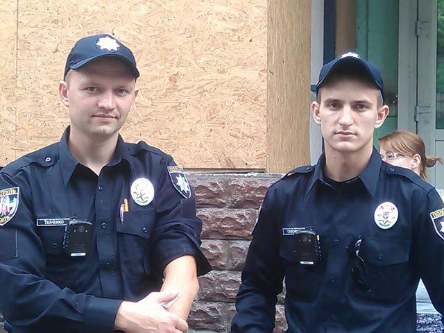 собака