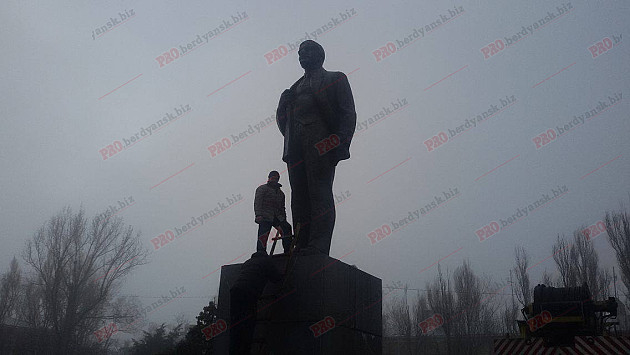 ленин памятник демонтаж