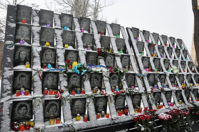 Kyiv marks anniversary of deadly shootings during EuroMaidan protests 17