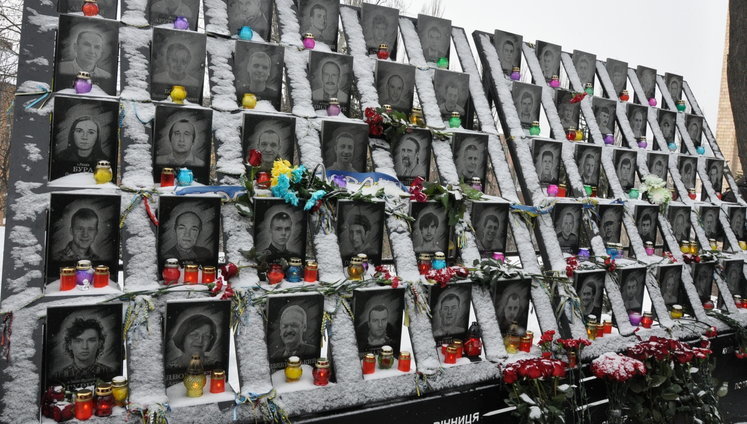 Kyiv marks anniversary of deadly shootings during EuroMaidan protests. VIDEO&PHOTOS