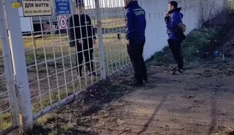 "Нацкорпус" и "Нацдружины" провели рейд против контрабанды российского аммиака. ВИДЕО