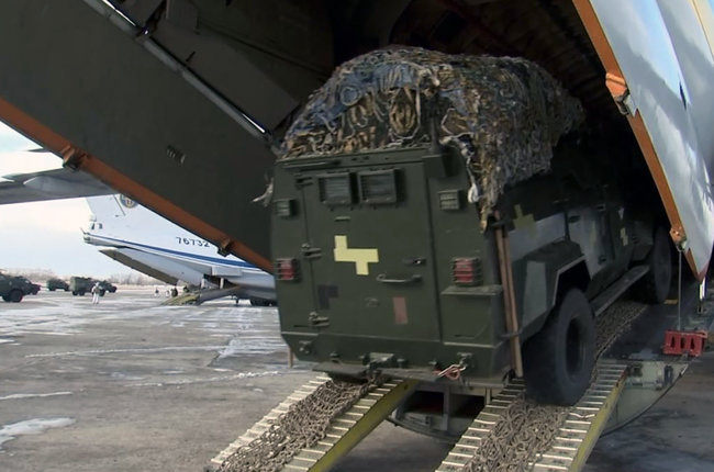 Десантні підрозділи перекинуто на російсько-український кордон 05