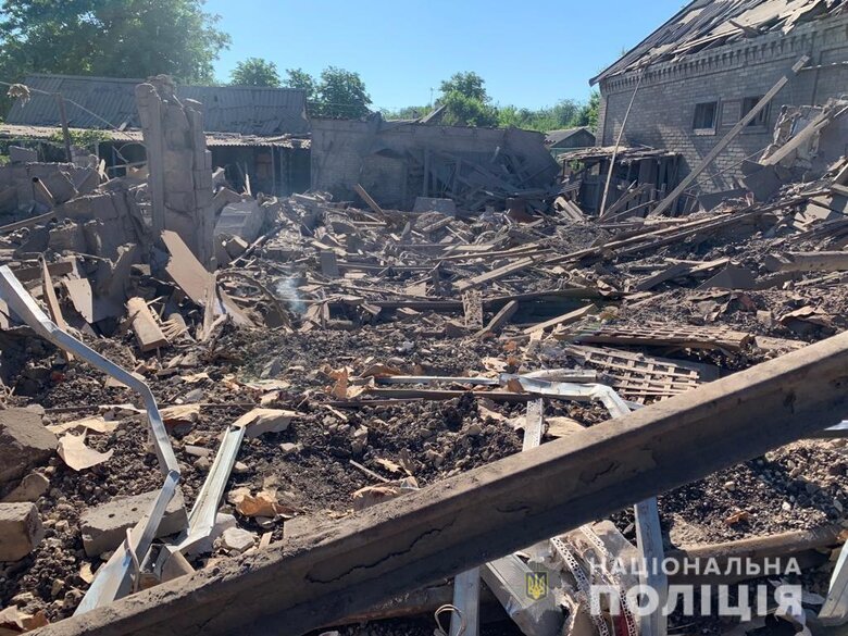 Россияне обстреляли 12 населенных пунктов Донетчины. Били из НУРС, Р-77, ЗРК С-300, РСЗО, артиллерии, - Нацполиция 01