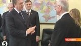 Янукович мужественно прогнулся перед Петтерингом. ВИДЕО.