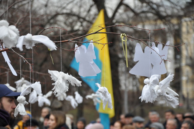 Панахида за Героями Небесної Сотні відбулася в центрі Києва 41