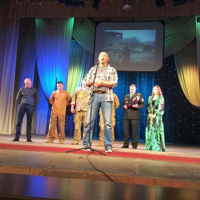 николаев герой народный награждение