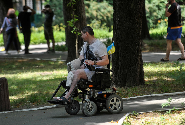 Turchynov urges officials to donate blood for Ukraine defenders 02
