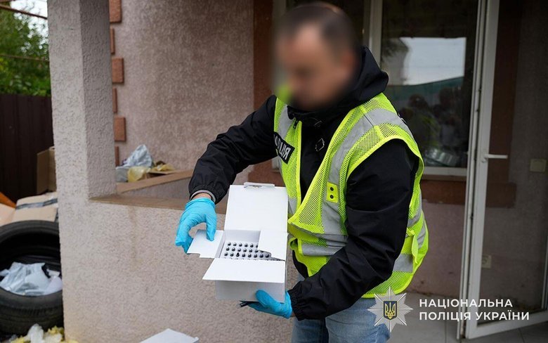 На Тернопільщині викрили мережу, яка продавала наркотики