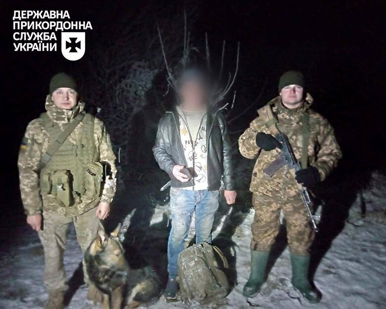 Затримано 17 чоловіків, які намагалися незаконно перетнути кордон з Румунією та Угорщиною, - Держприкордонслужба 06