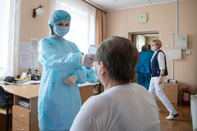 У Києві почалася вакцинація препаратом Pfizer 07