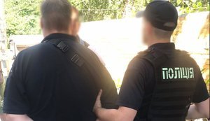 Псевдополковник за $30 тисяч обіцяв вплинути на рішення ТЦК. Його затримали, - Нацполіція. ФОТОрепортаж