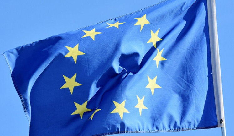 Євросоюз затвердив новий пакет санкцій проти Росії: До списку увійшли 189 танкерів та "Сургутнєфтєгаз" (оновлено)