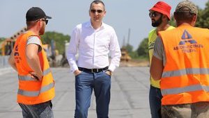 Іноземні компанії контролюватимуть ремонт доріг в Україні, - радник прем'єра Голик