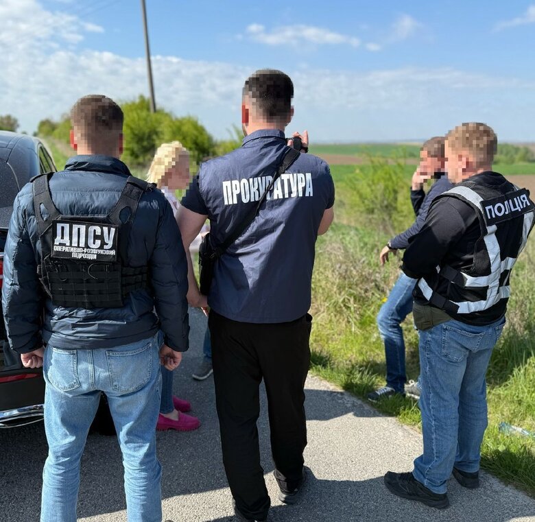 Organiser of illegal departure of draft dodgers detained in Lviv region