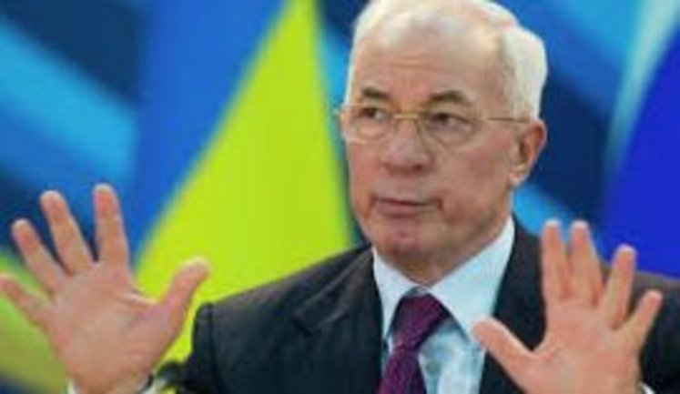 И дух Азарова носился над водою
