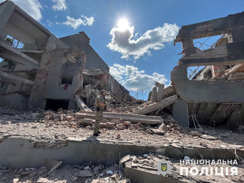 Наслідки ворожих обстрілів Донеччини 01