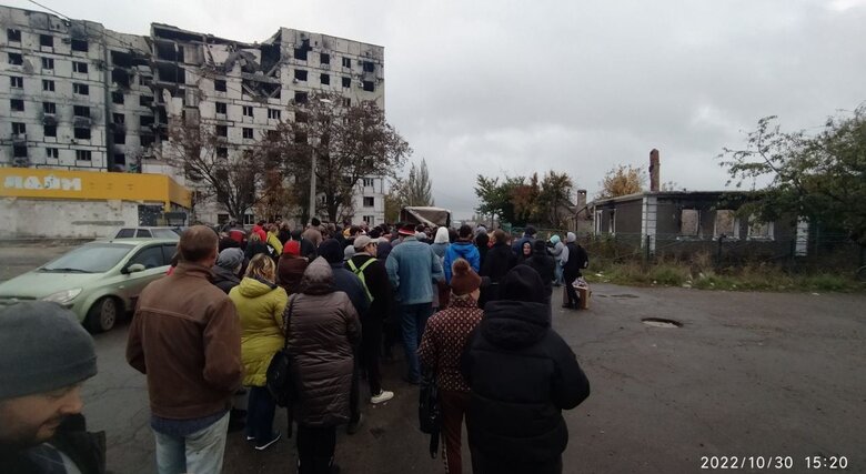 Декілька сотень обігрівачів роздали в окупованому Маріуполі, проте електроенергії в місті немає, - Андрющенко 03