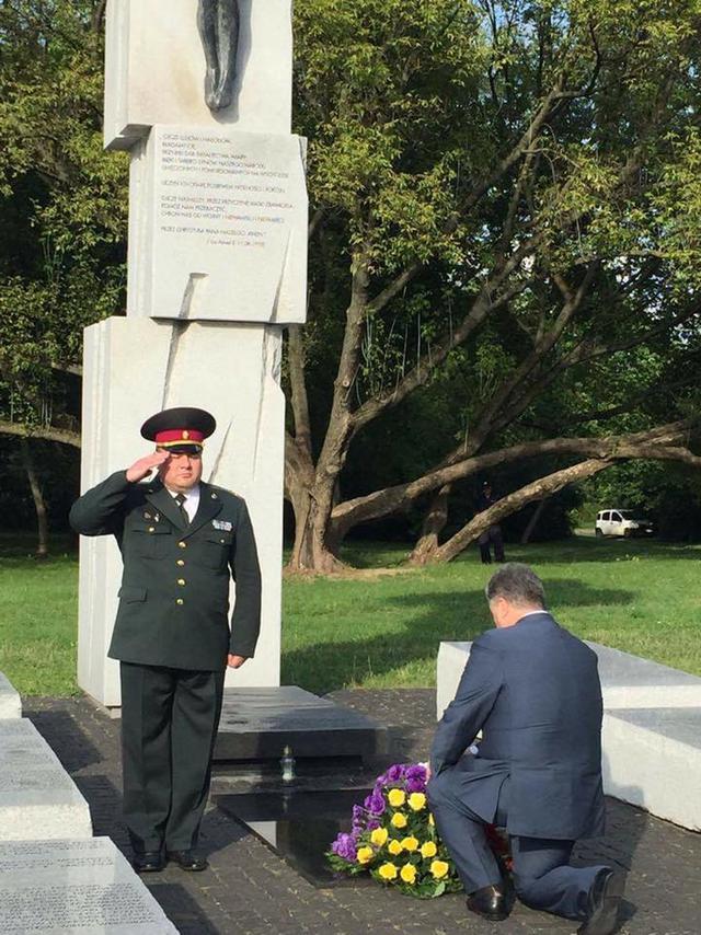 порошенко трагедия волынская
