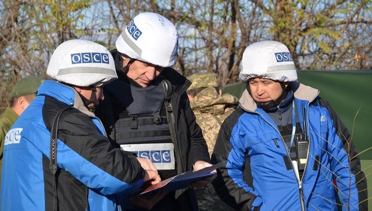 Миссия ОБСЕ будет продолжать выполнять свой мандат, хотя представители некоторых стран уехали, - заявление