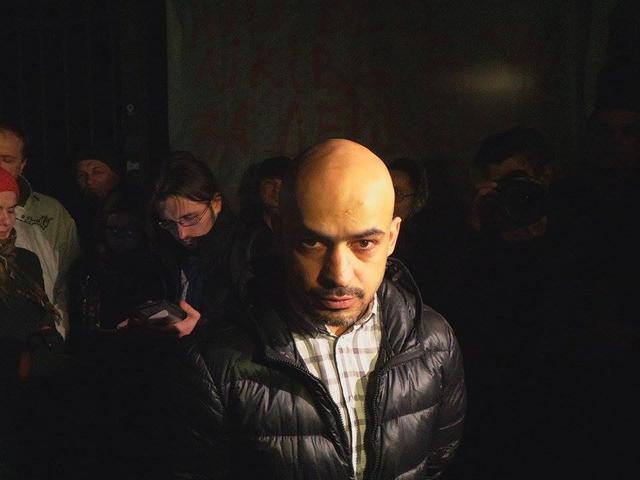 Голово суду, реагуй! - активісти блокують будівлю Соломянського суду через справу Насірова 11