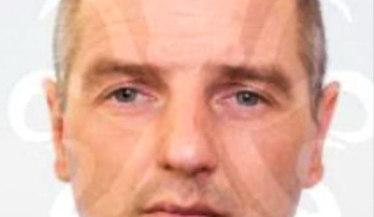 Мужчина открыл стрельбу из автомата по военным и полицейским в Ровенской области: его разыскивают. ФОТОРЕПОРТАЖ