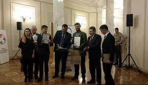 В Раде прошел шахматный турнир: победителем стала команда журналистов. ФОТО