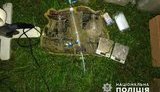 Полицейские обнаружили нарколабораторию, где ежемесячно изготовляли около 30 кг наркотиков. Стоимость изъятого - 2,4 млн грн. ФОТО