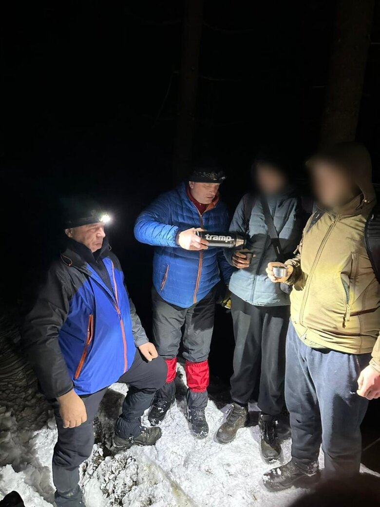 Ухилняти 3 дні блукали в горах
