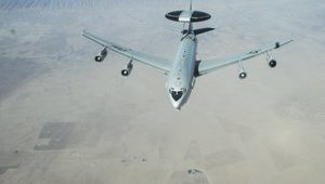 США и Канада перехватили два российских бомбардировщика Ту-160