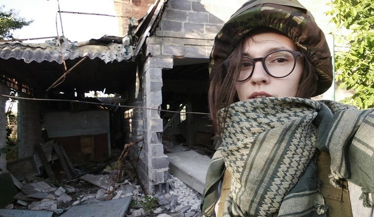 "Госпітальєрка" Олена Герасим’юк: "Цемаха, виведеного із сірої зони під Донецьком, бійці прикривали своїми тілами, як Дюймовочку"